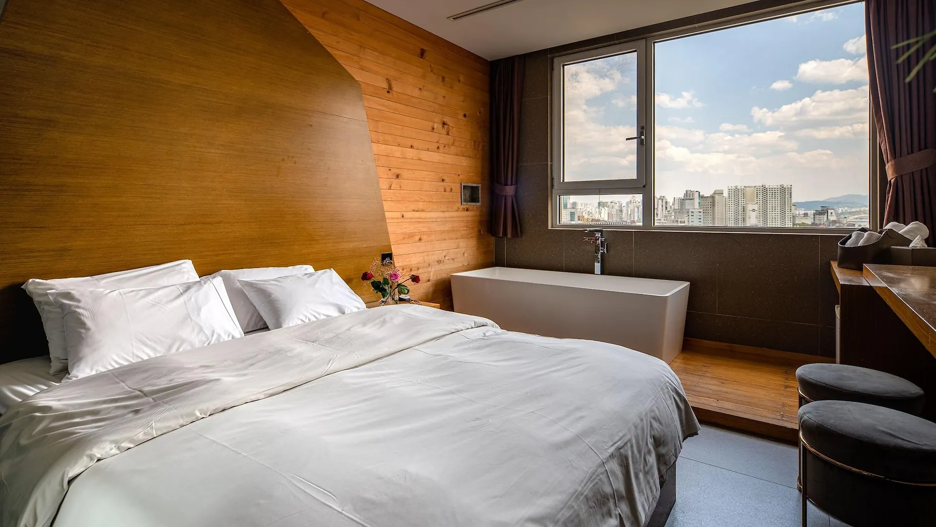 ***  Hotel The Designers Hongdae Seúl Corea del Sur