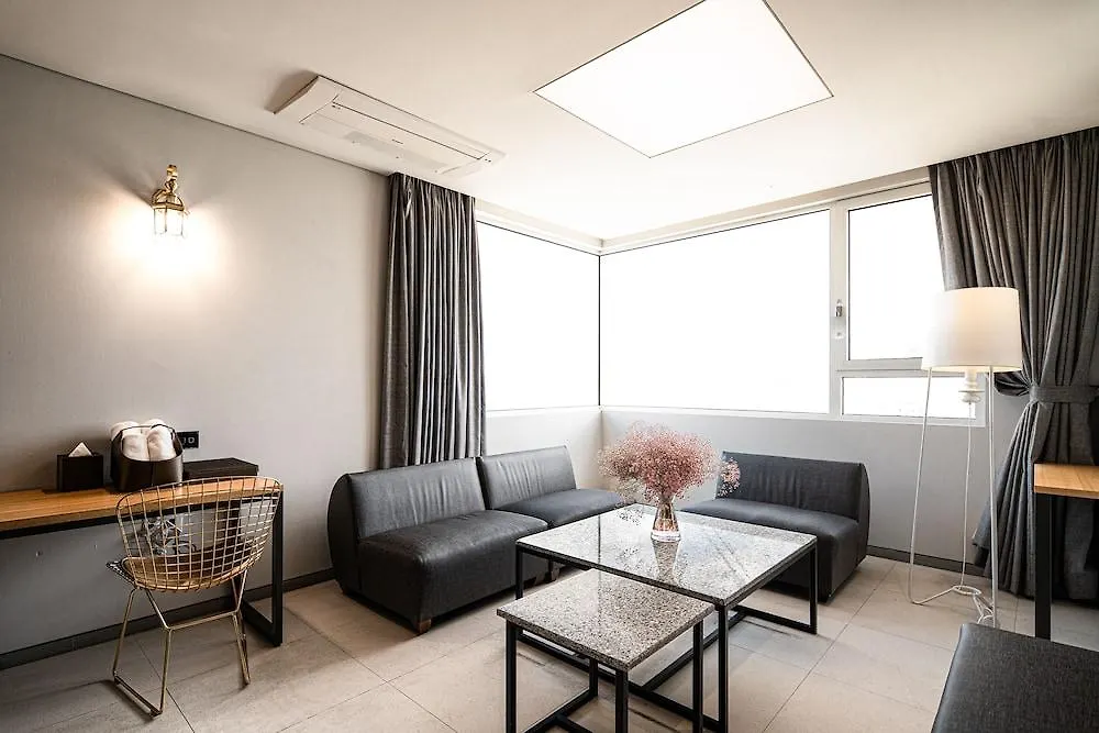 Hotel The Designers Hongdae Seoul