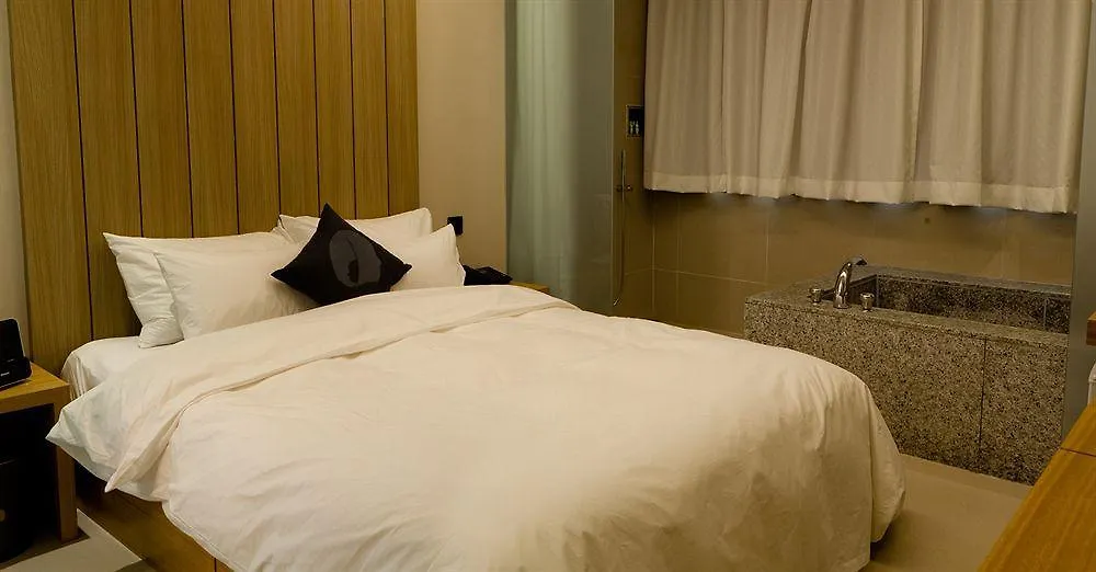 Hotel The Designers Hongdae Seoul